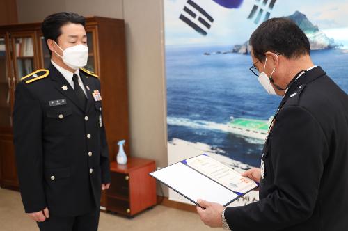 (2021.01.04) 신임해양경찰관 임용식 및 모범공무원 선발 사진5
