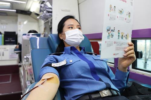 중부해경청-인천항만공사(IPA) 단체 헌혈 (21.12.14.) 사진3