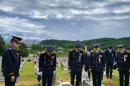 2022년 국립서울현충원 경찰묘역 참배(현충일) 사진1
