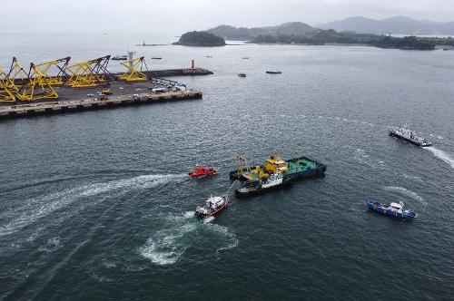 (220629) 사천해경, 대규모 오염사고 대비 민관 합동 해상방제훈련 사진10