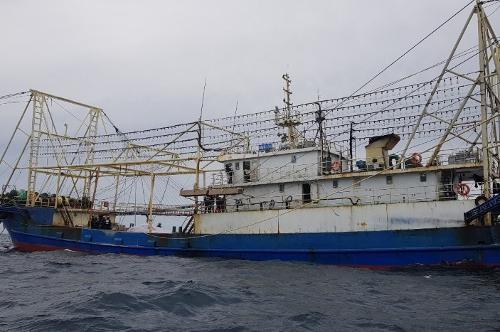 19년 9월 21일 700톤급 中어선 나포 사진3