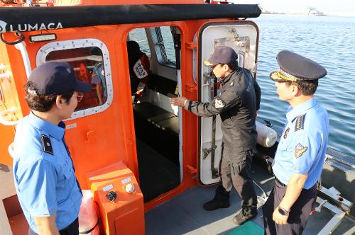 (0707) 제27대 박형민 속초해양경찰서장 취임과 동시에 현장 점검에 나서다. 사진5