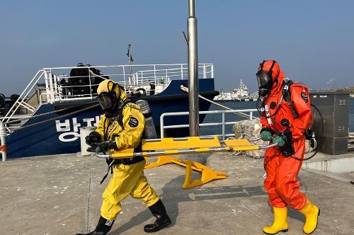 231026 보령해경, 위험·유해물질(HNS) 사고 대응 합동훈련 실시 사진6