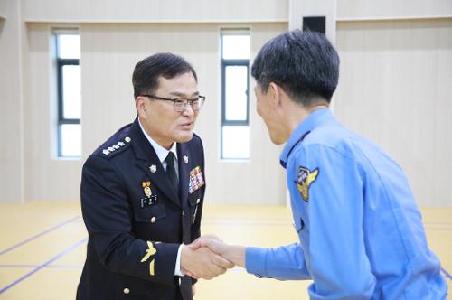 231229 제10대 부안해양경찰서장 서영교 총경 취임  사진1