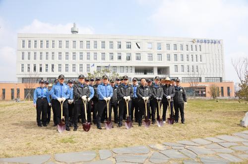 부안해경, 식목일 맞이 나무심기 행사 사진2