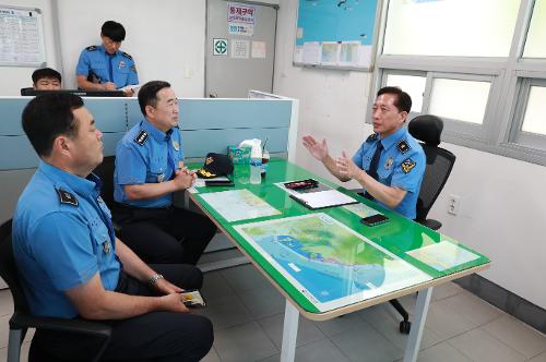 채광철 남해지방해양경찰청장 부산서 다대파출소 방문(2023.7.21.) 사진1
