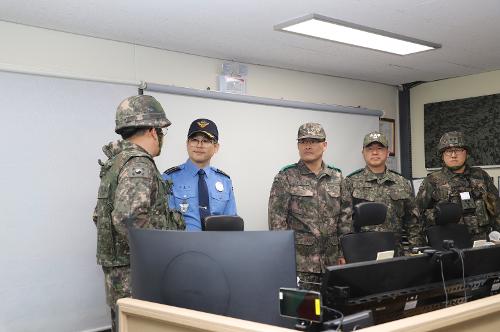 부산해경-53사단, 밀수선박 검거 유공자 합동 표창 수여식(2024.02.14.) 사진4