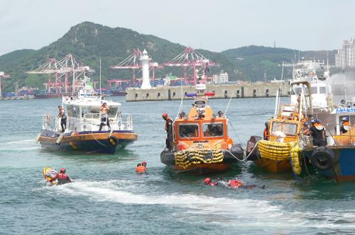 낚시어선 화재·침수 사고 대응 훈련(25.9.17.) 4