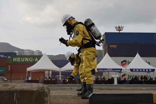 ‘LNG 선박 폭발 사고’ 대비 합동 훈련(25.11.4.) 8