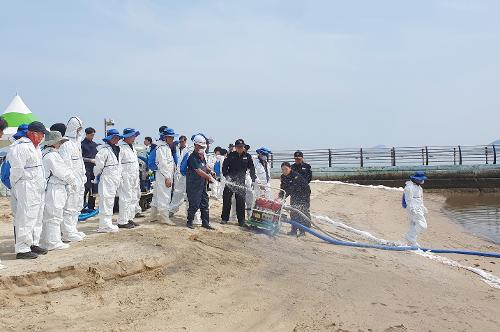 창원해경, 민·관 합동 해안방제훈련 실시(230510) 사진3
