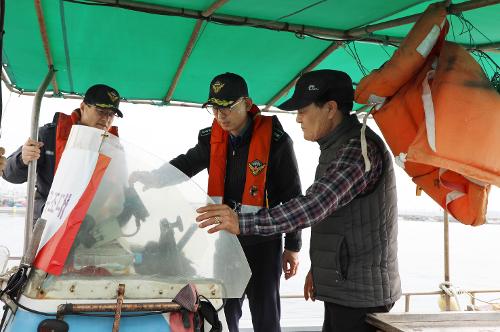 창원해경서장, 관내 현장점검 및 어민 교육 실시(250312) 사진2