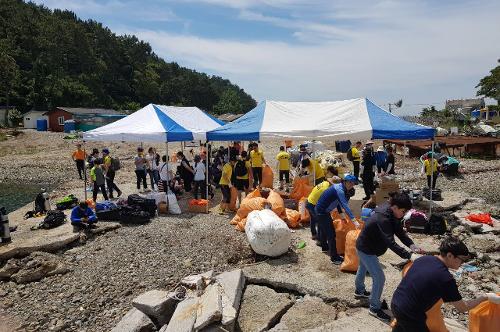 창원해경 한국구조협회 창원지부와 해상정화 활동 전개(진해 초리도) (2018.06.18) 7