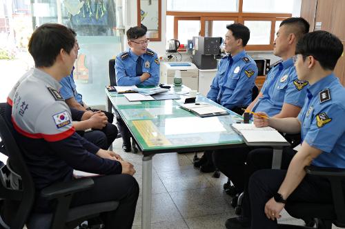 창원해경서장, 봄철 해양사고예방 현장 점검 실시(250502) 사진2