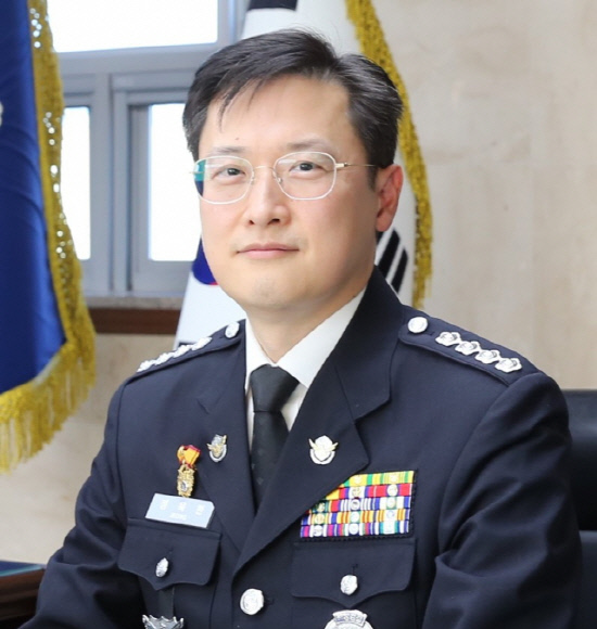 정욱한 사진