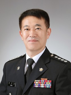 권오성 사진