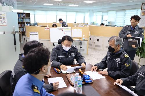 (2023.01.17.)동해해경청장, 동해권 관내 치안현장점검 사진9