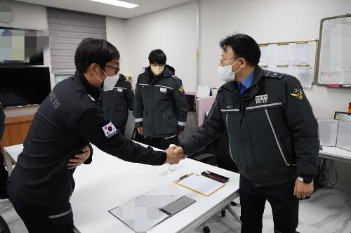 (2023.01.17.)동해해경청장, 동해권 관내 치안현장점검 사진4