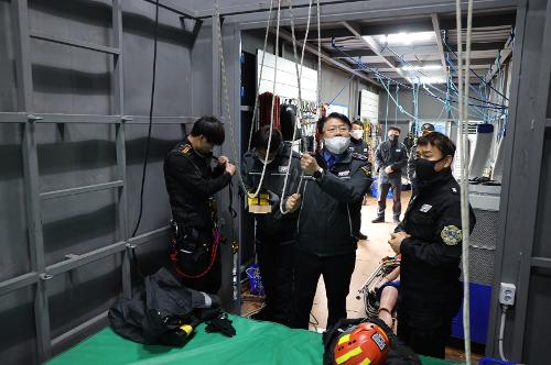 (2023.01.17.)동해해경청장, 동해권 관내 치안현장점검 사진7