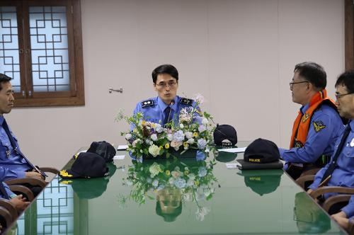 (24.10.08) 신조함정(3017함) 입항  환영식 5