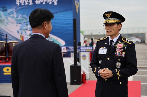 (24.11.01) 동해서 신조 경비함정 3017함 취역식 행사 사진3