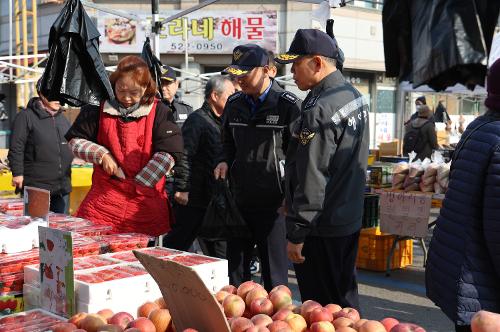 (26.02.13) 설 명절맞이 전통시장 장보기 행사  4