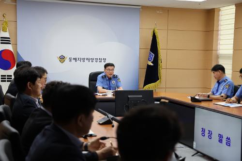 (26.07.01) 이종욱 동해지방해양경찰청장 전담직무대리 취임 및 특공대 순직경찰관 흉상 참배  2