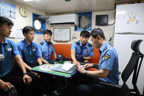 240709 동해해양경찰서장 경비함정 현장 지도 점검 3