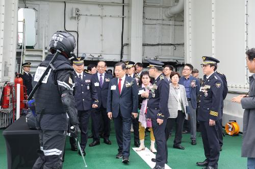 241101 동해해경 3017함 취역식 행사 개최  7