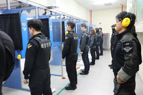 250422 김환경 동해해양경찰서장, 25년 상반기 정례사격 훈련 현장 안전점검 실시 사진4