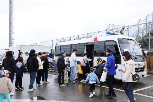 250503 동해해경, 제103회 어린이날 맞이 대형 경비함정 공개 행사 성황리에 마무리 사진7