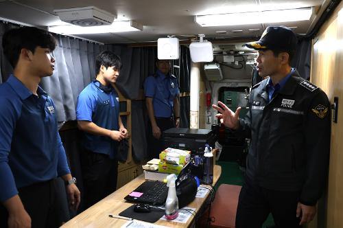 251005 김환경 동해해경서장, 추석 연휴 맞아 함정·파출소·수상레저사업장 현장 점검 및 안전 당부 4