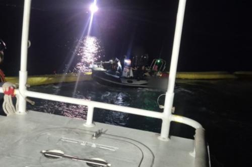 251209 동해해경, 기관고장으로 표류한 모터보트 신속 구조 2