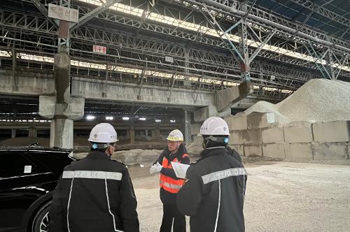 251212 동해해경, 선박 및 항만 미세먼지 점검 실시 3