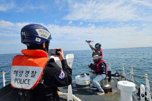 (26.05.26.) 동해해경, 동해해양재난구조대 드론수색대와 실전형 해상수색 훈련으로 대응능력 높여 2