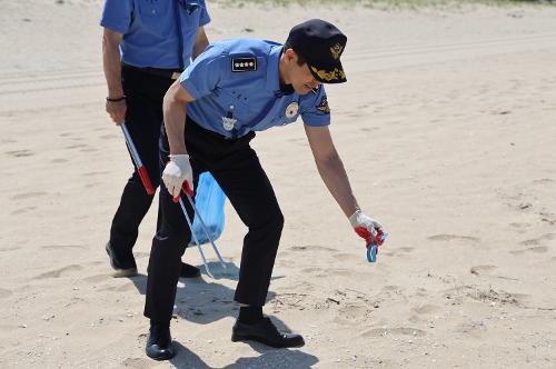 (26.05.28.) 동해해경_ 제31회 바다의 날 맞아 민·관·군 합동 해양정화활동 실시 2