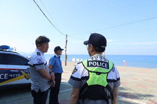 (26.08.26.) 동해해경, 폐장 해수욕장 인명사고 예방 총력 2