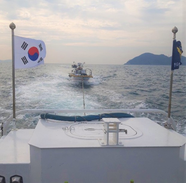 완도해경, 기관고장으로 표류 중이던 4명 승선한 낚싯배 구조