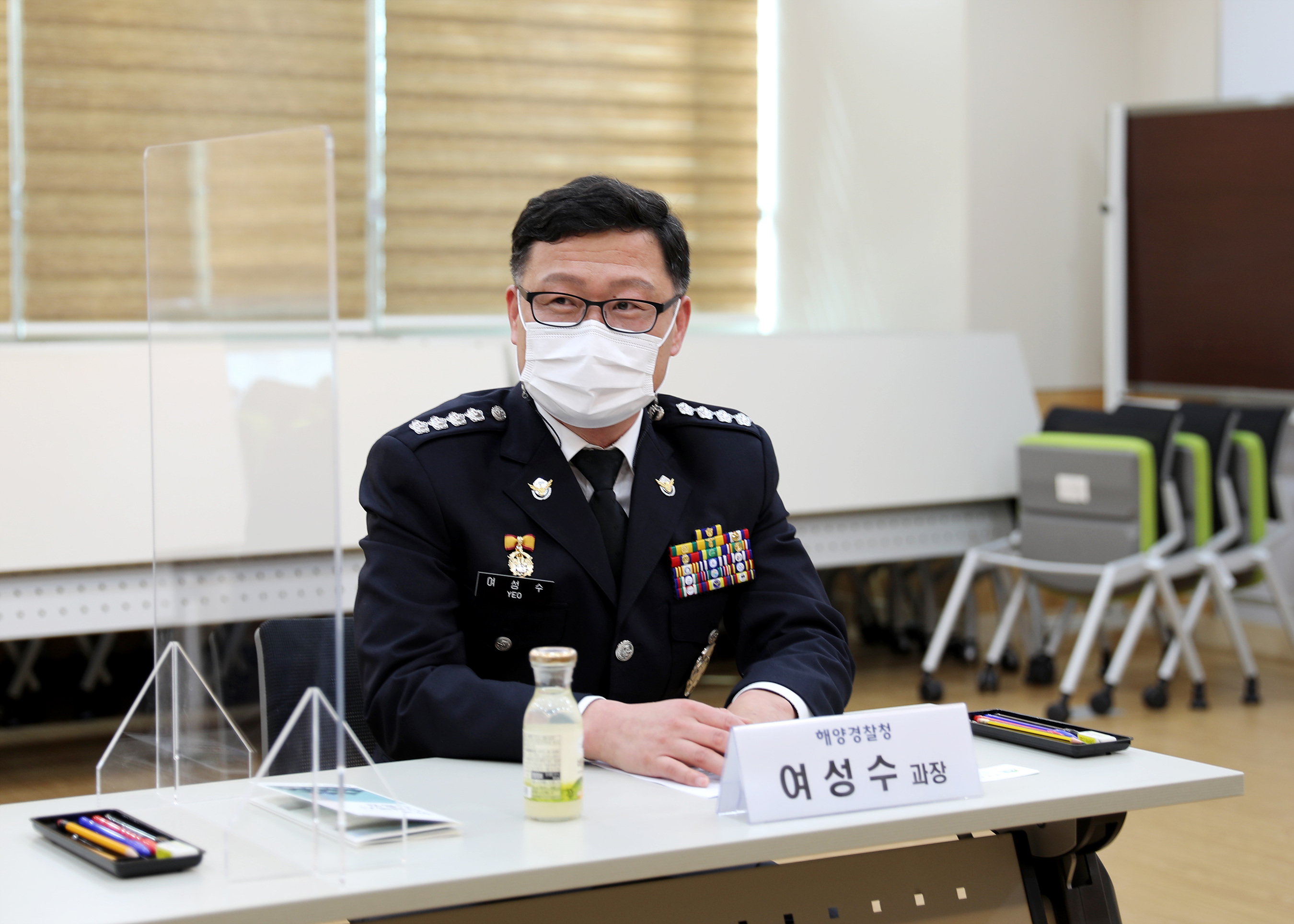 해양경찰 직원에 특화된 산림치유과정 운영에 대한 기대를 전하는 해양경찰청 여성수 과장 해양경찰 직원에 특화된 산림치유과정 운영에 대한 기대를 전하는 해양경찰청 여성수 과장