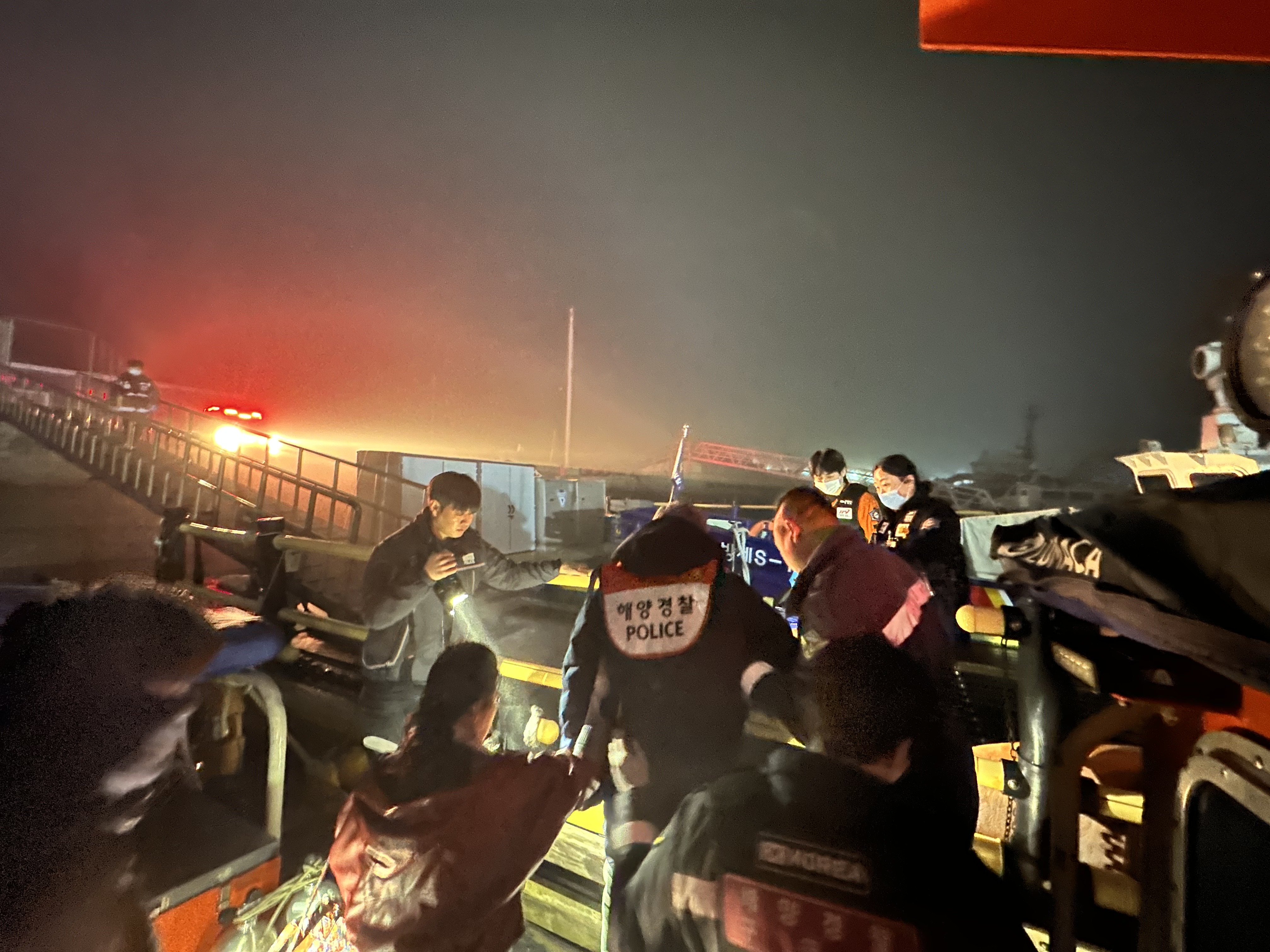 240323 태안해경, 짙은안개 속 가의도 응급환자 이송