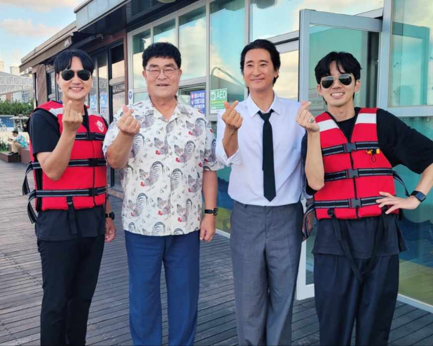 비하인드