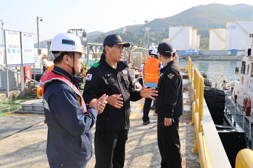 (25.11.06.) 고위험 해양시설 오염사고 대비 방제훈련 실시 1