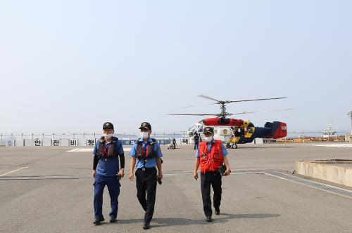 (200619) 박상식 군산해경서장 헬기 이용 치안현장 점검 1