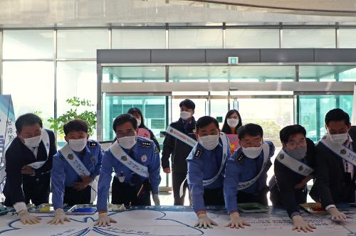 (201020) 청렴나비 캠페인 전개 - 청렴!은 나!로부터 비!롯 3