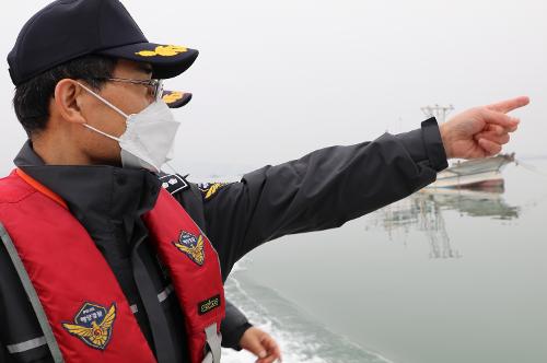 (210126) 박상식 서장, 실뱀장어 조업 현장 점검 나서 1