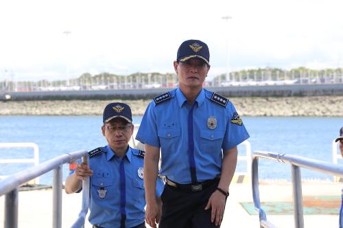 250702 신임 군산해경서장_ 첫 행보로 치안현장 점검 나서 사진2