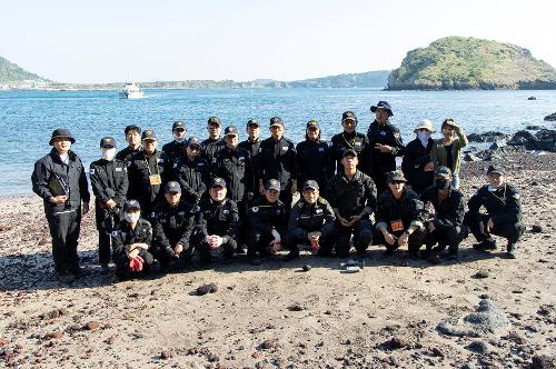 (251106) 제주청 민·관 협업 차귀도 정화활동(진에어) 3