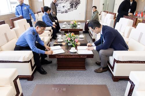 (251230) 국가대표정형외과의원 김세준 원장 업무협약식 7