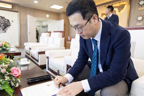 (251230) 국가대표정형외과의원 김세준 원장 업무협약식 8