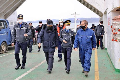 김병로 중부해경청장, 설 연휴 대비 해상치안 현장 점검(23.1.20.) 사진2