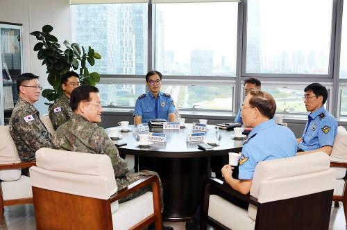 해군2함대 사령관, 중부해경청 방문(23.9.25.) 사진3